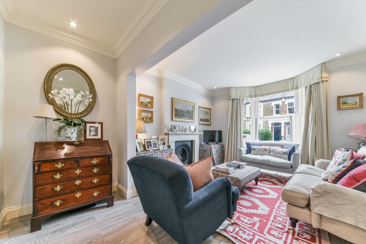 house to rent in Edna Street, London, SW11 BAQ012040828 Knight Frank