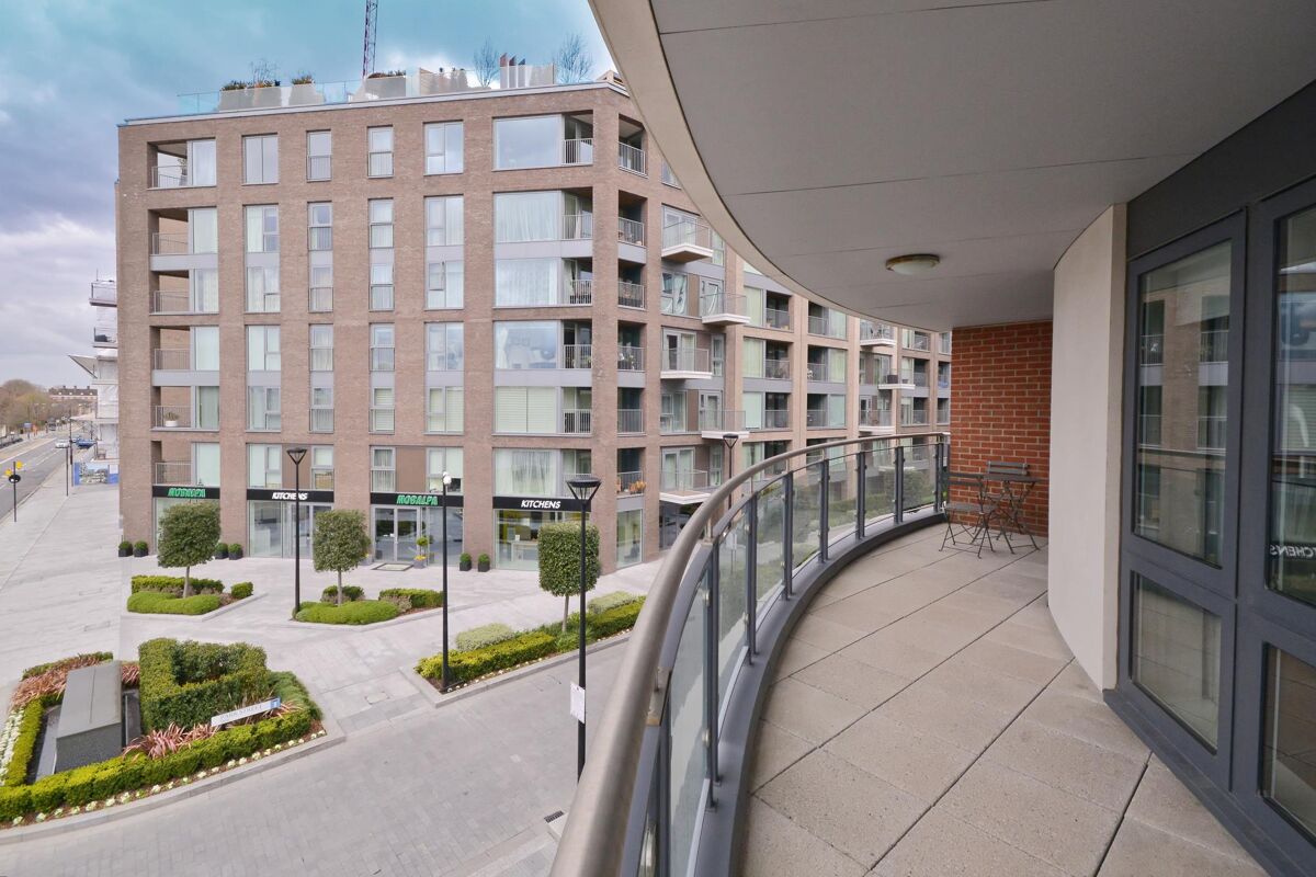 flat to rent in Counter House, Chelsea Creek, 5 Park Street, Fulham