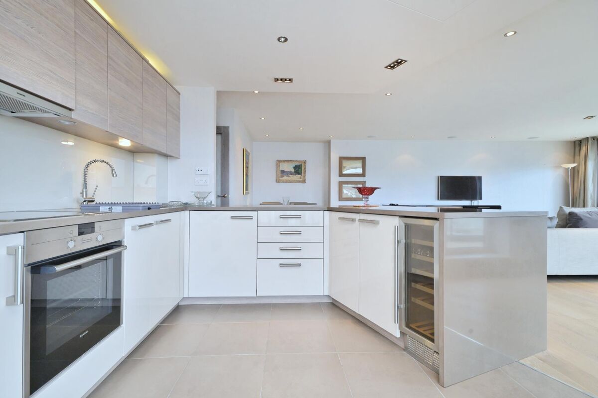 flat to rent in Counter House, Chelsea Creek, 5 Park Street, Fulham