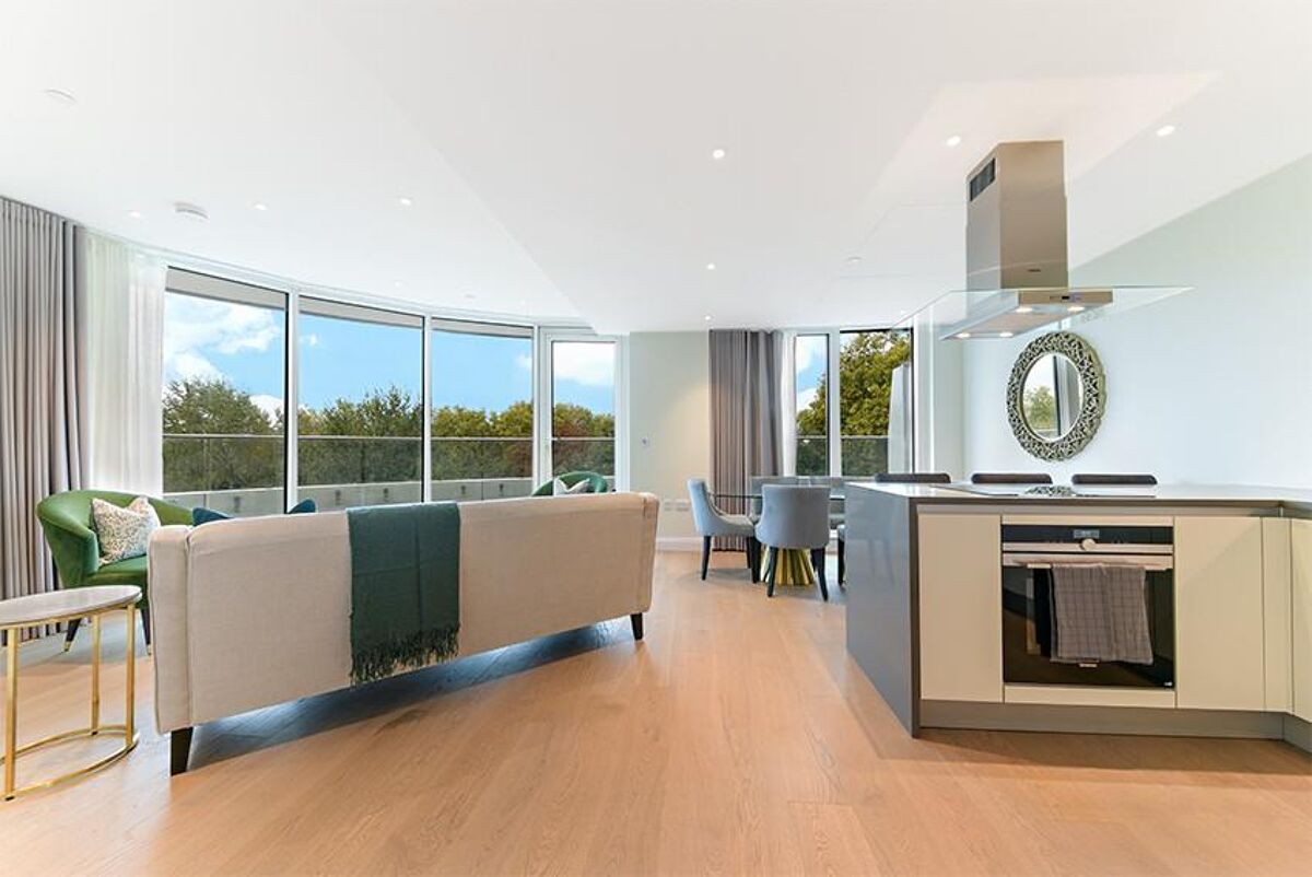 flat to rent in Valetta House, 336 Queenstown Road, London, SW11