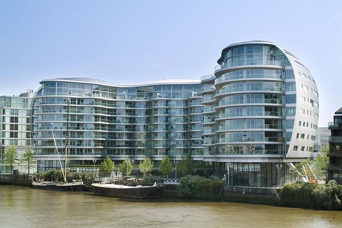 flat to rent in Albion Riverside, Hester Road, Battersea, London, SW11