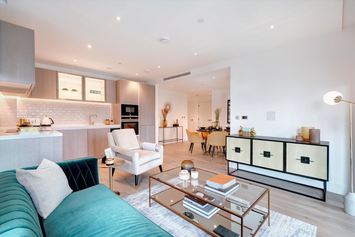 flat to rent in Radley House, 10 Palmer Road, Battersea, London, SW11