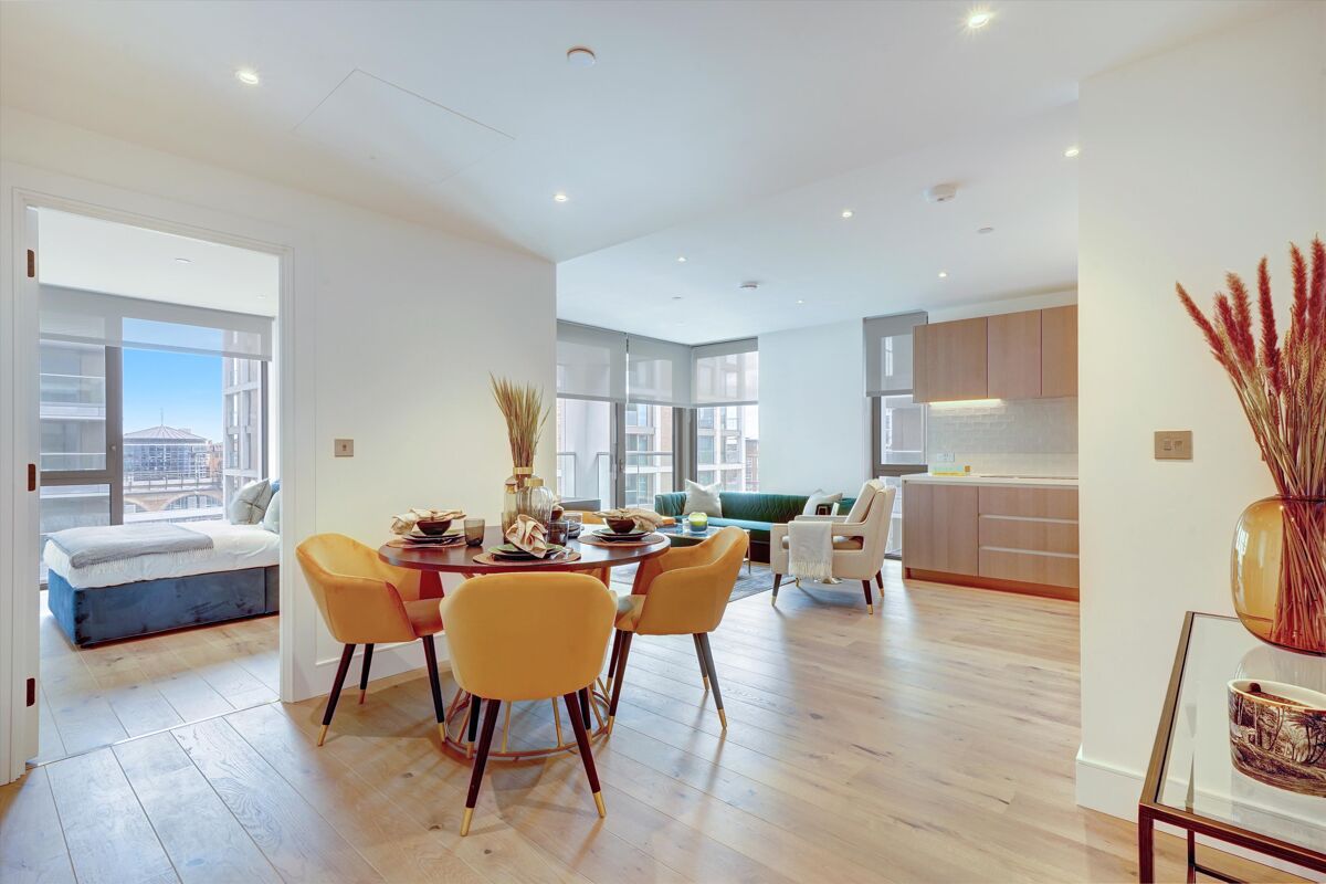 flat to rent in Radley House, 10 Palmer Road, Battersea, London, SW11