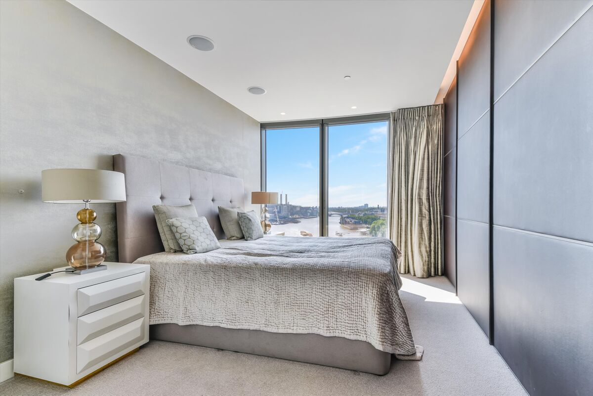 flat to rent in St. Wharf, London, SW8 BAQ012078598 Knight Frank