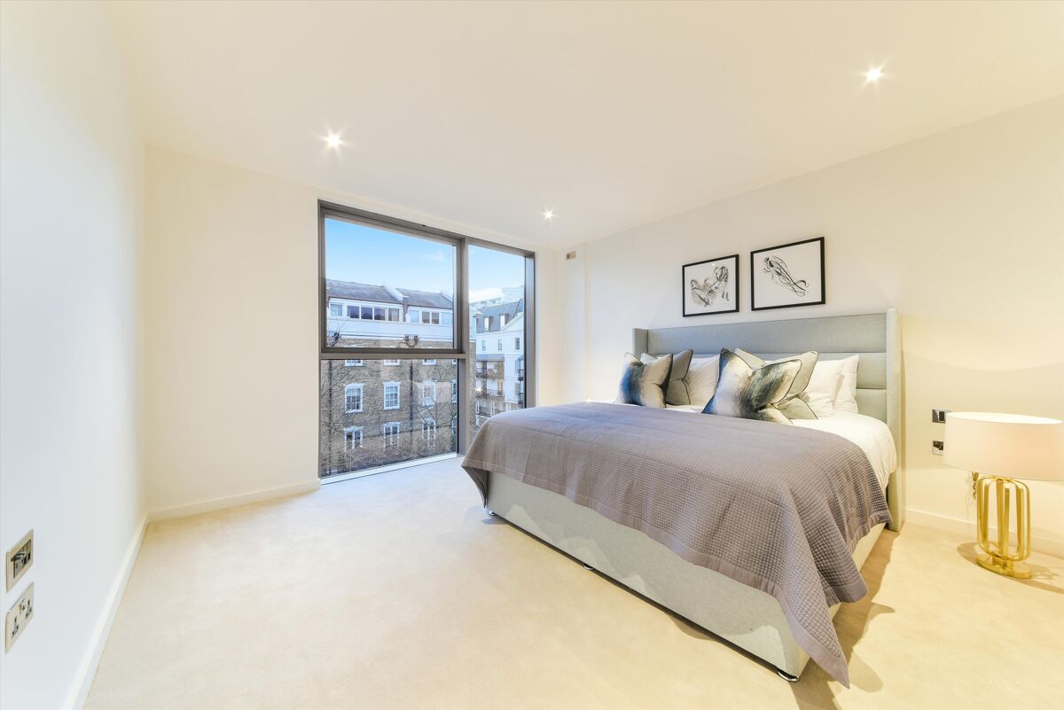 flat to rent in Claydon House, Waterfront Drive, London, SW10