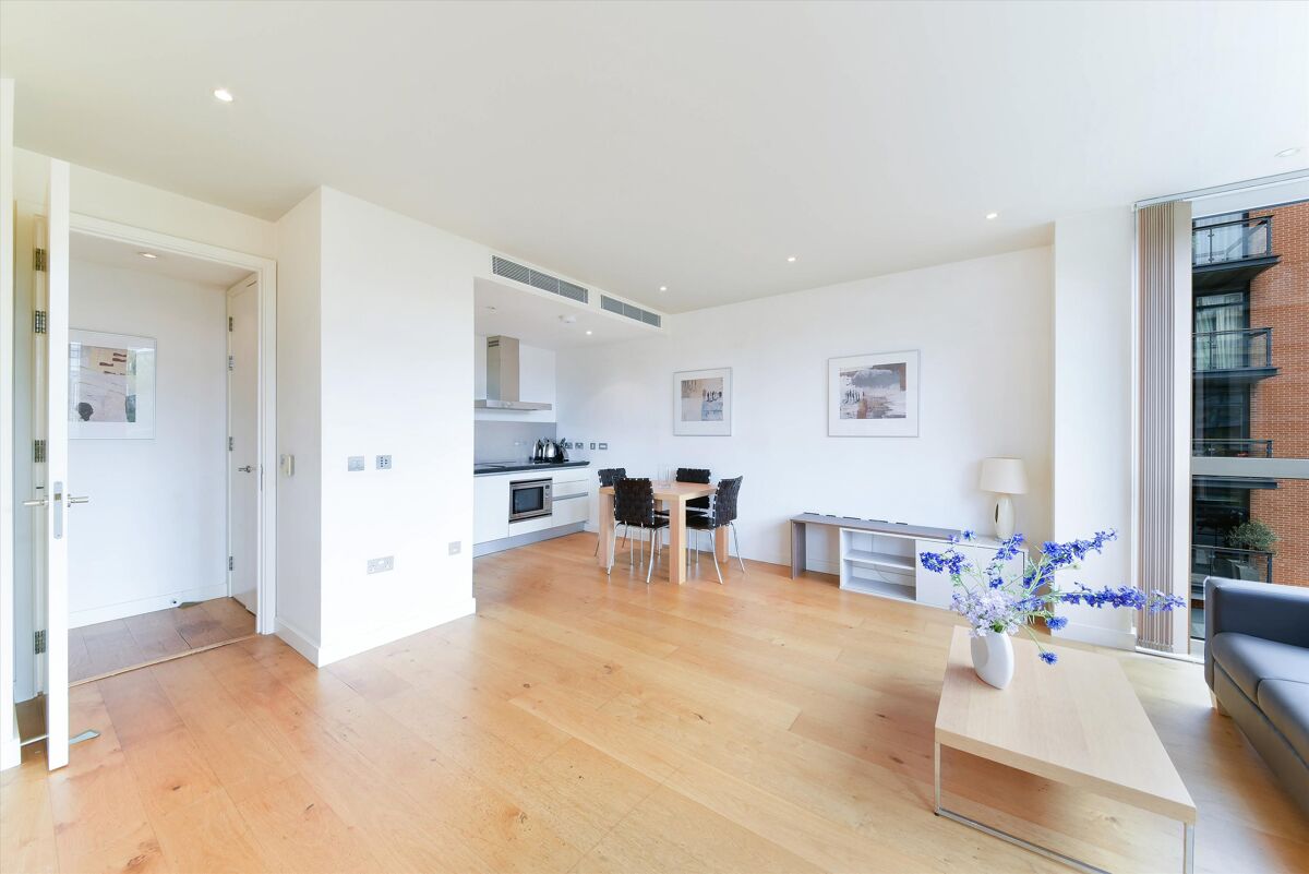 flat to rent in Hepworth Court, 30 Gatliff Road, Grosvenor Waterside, London, SW1W