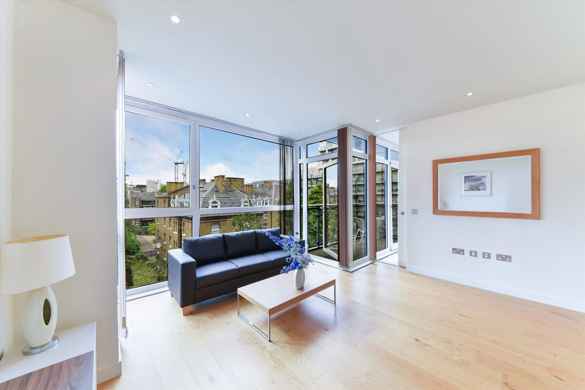 flat to rent in Hepworth Court, 30 Gatliff Road, Grosvenor Waterside