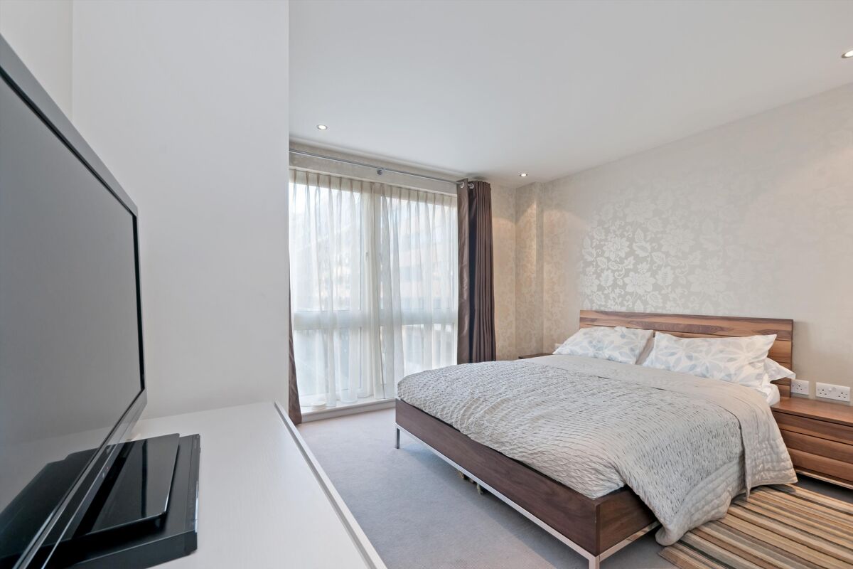 flat to rent in Counter House, Chelsea Creek, 1 Park Street, Fulham