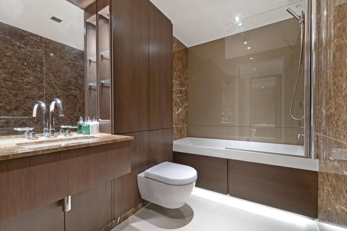 flat to rent in Counter House, Chelsea Creek, 1 Park Street, Fulham