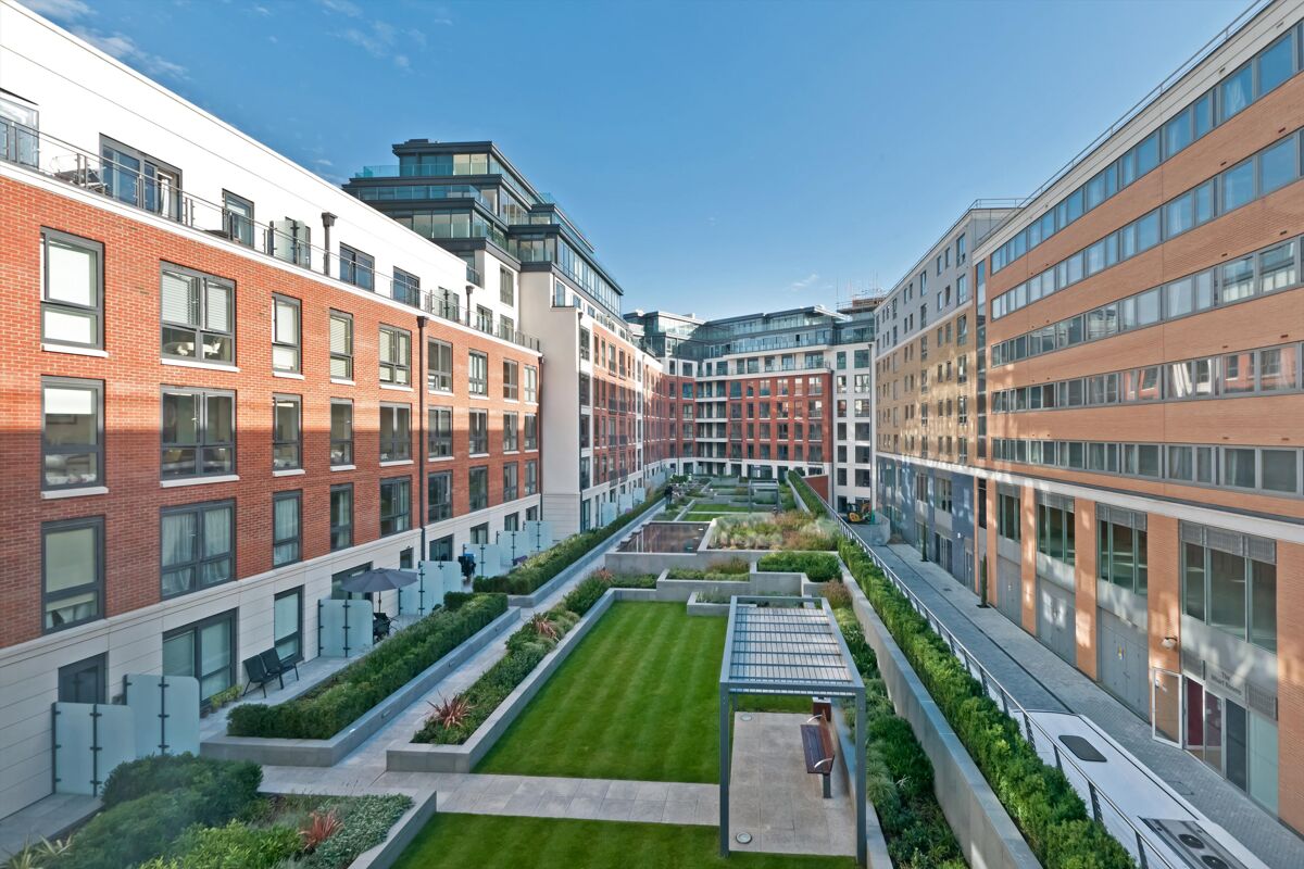 flat to rent in Counter House, Chelsea Creek, 1 Park Street, Fulham