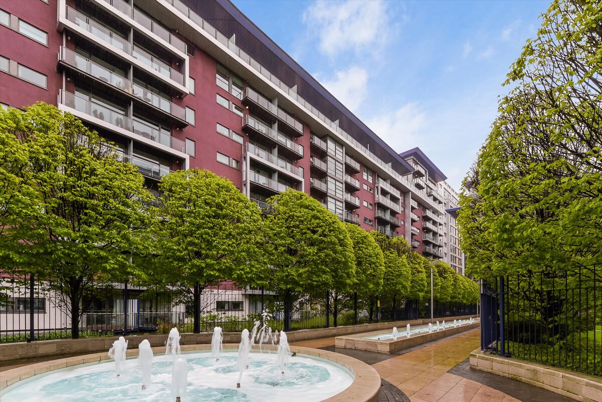 flat to rent in Warwick Building, 366 Queenstown Road, Chelsea Bridge Wharf, London, SW11