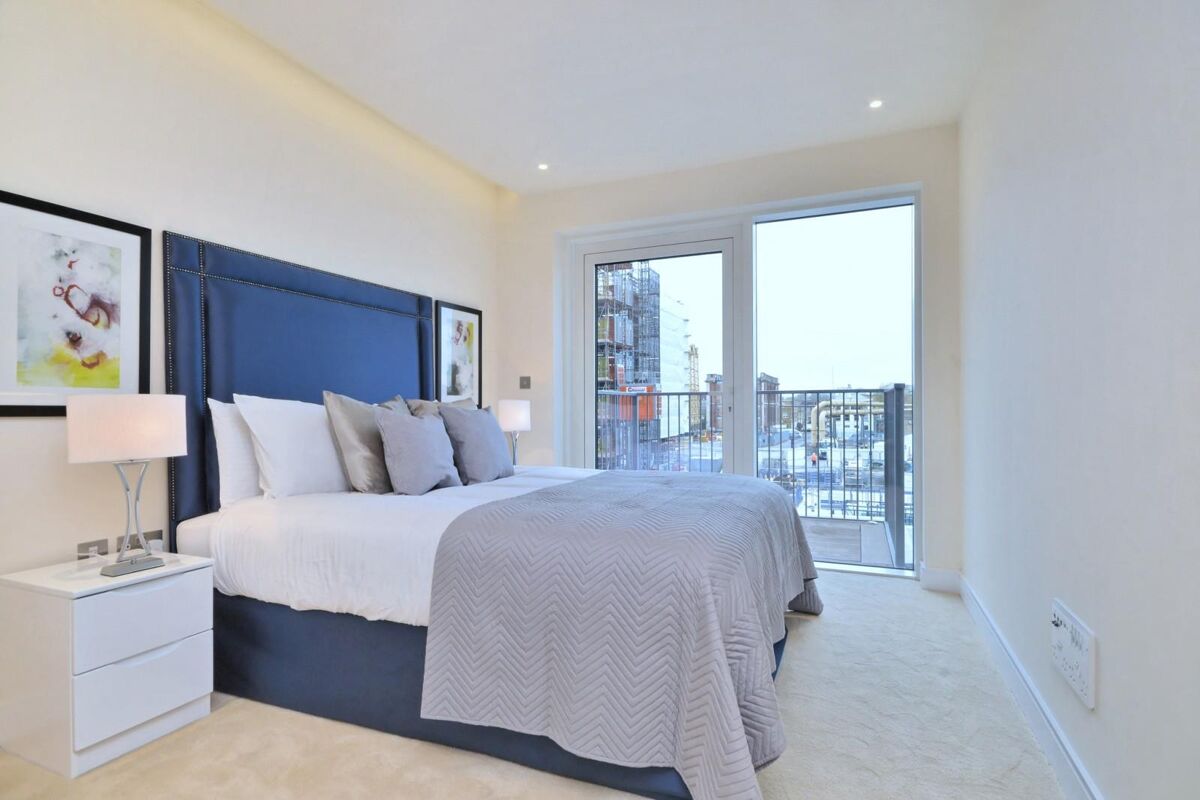 flat to rent in Countess House, Chelsea Creek, Thurstan Street, Fulham ...