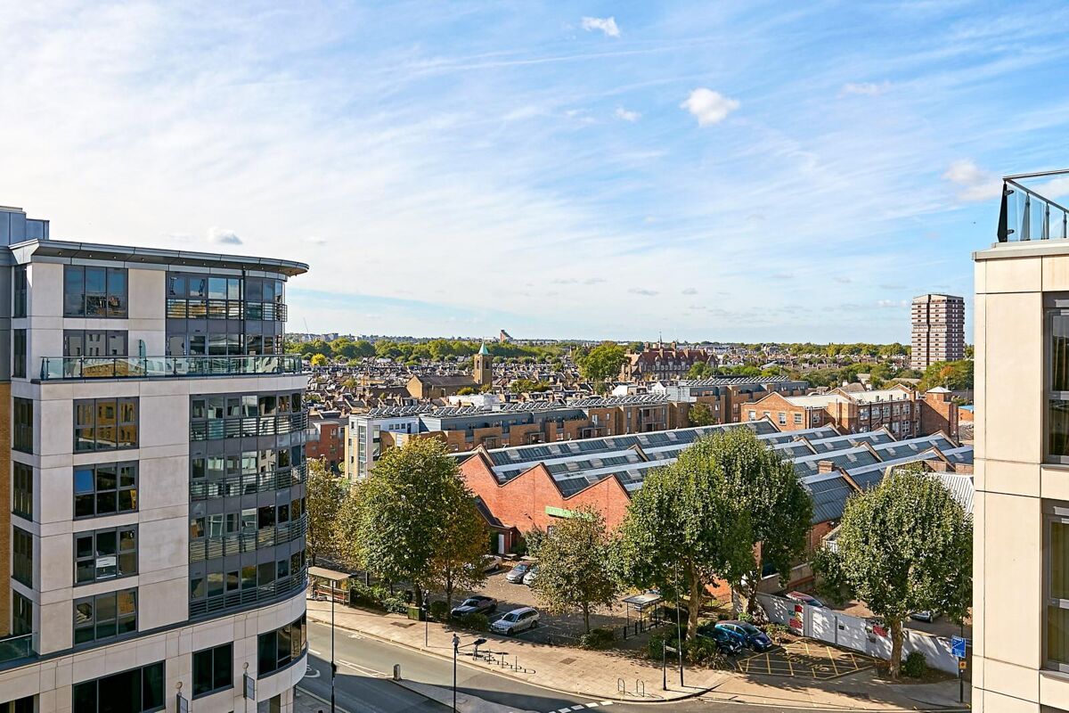 flat to rent in Octavia House, Townmead Road, Fulham, London, SW6