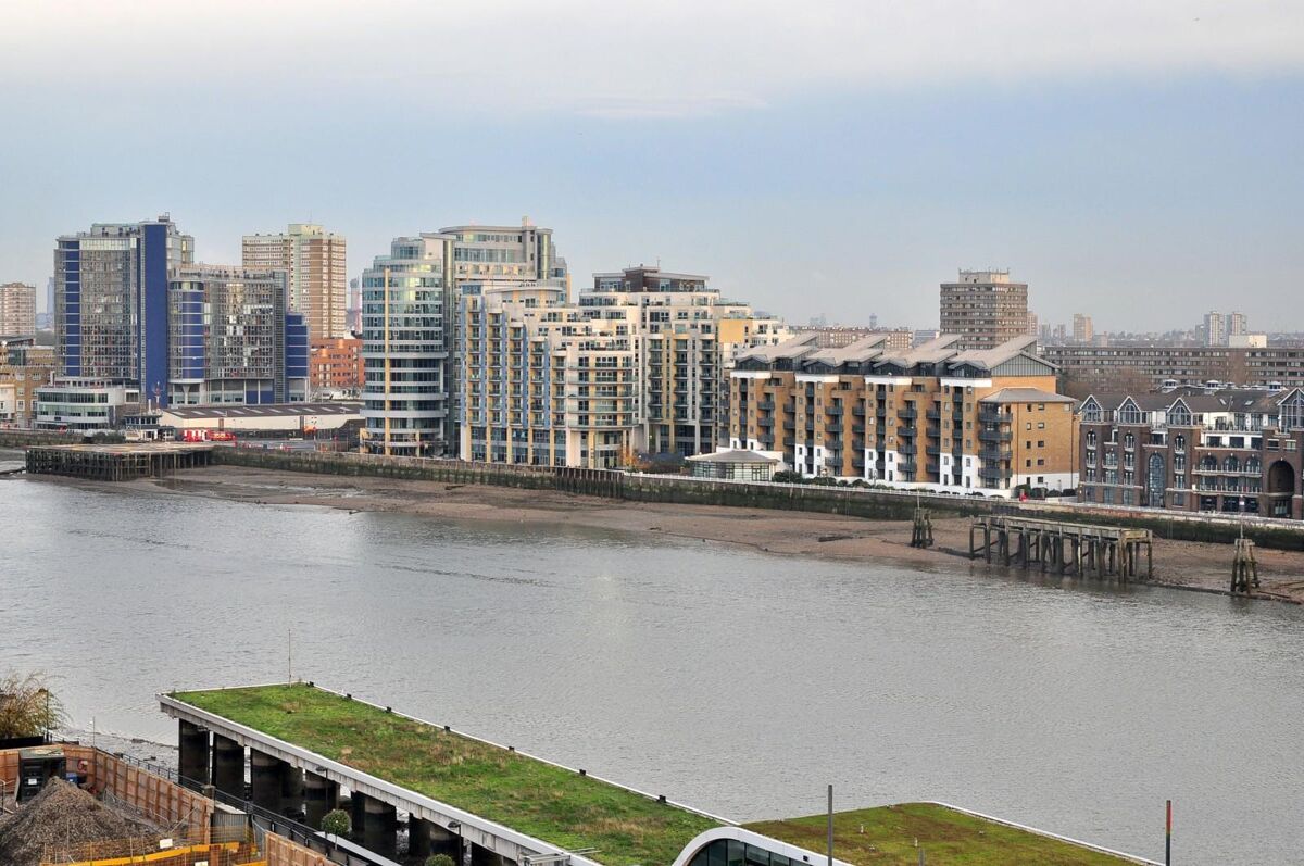 flat to rent in Westbourne Apartments, Central Avenue, London, SW6