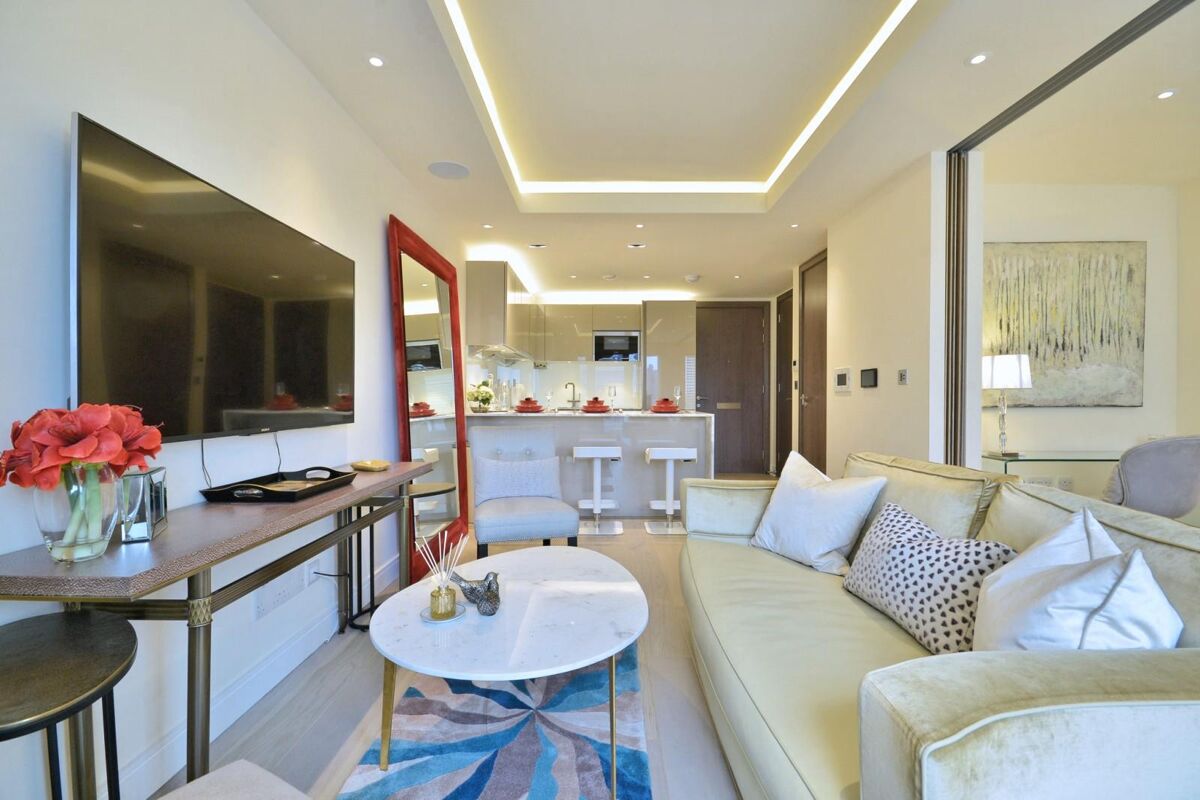 flat to rent in Woodford House, Thurstan Street, London, SW6