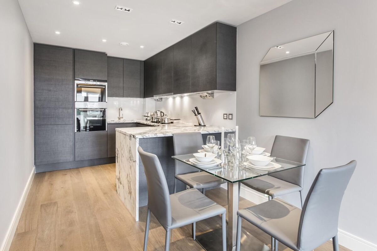 house to rent in Brunswick House, Fulham Reach, Distillery Road