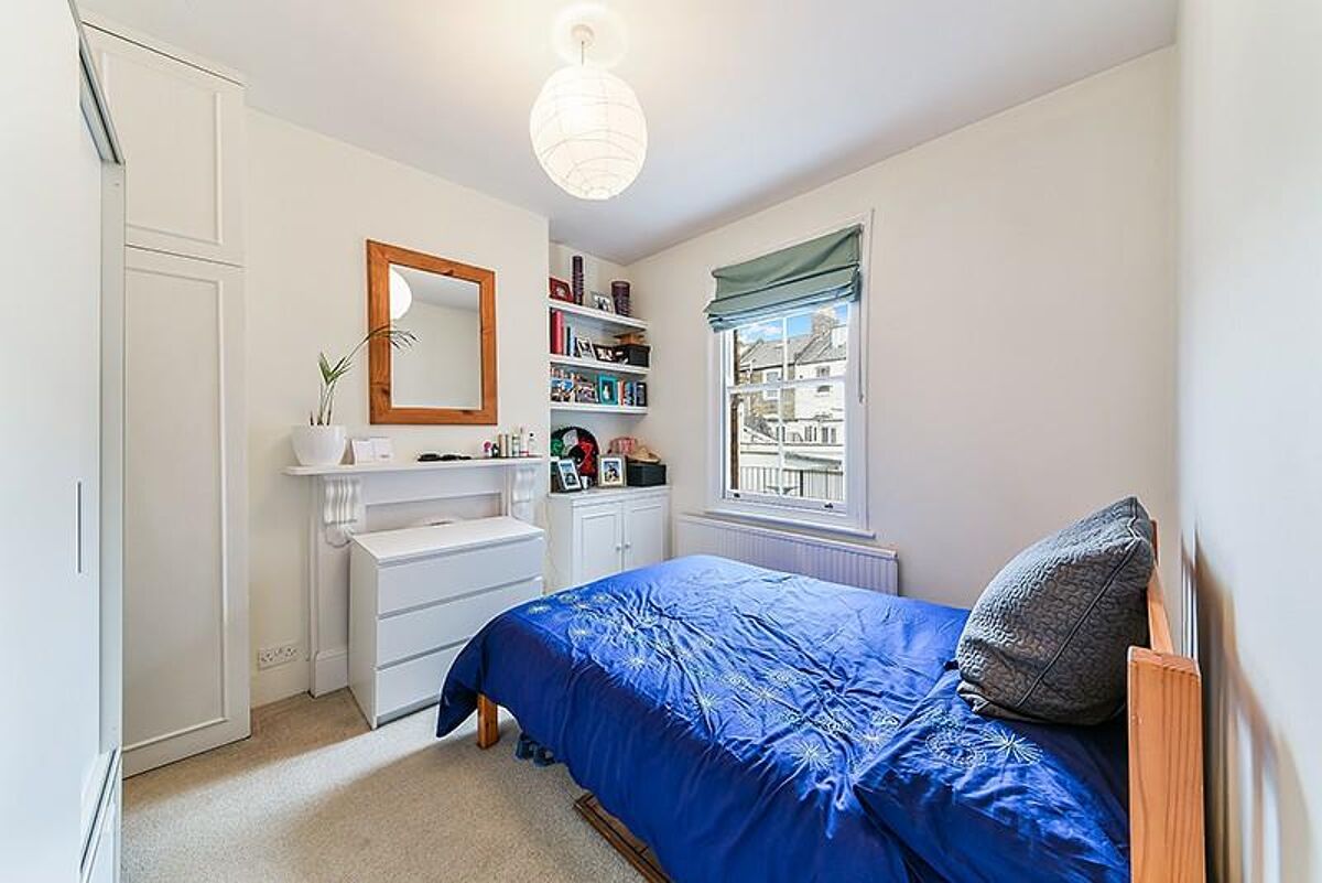 to rent in Ingelow Road, London, London, SW8 BAQ012176881