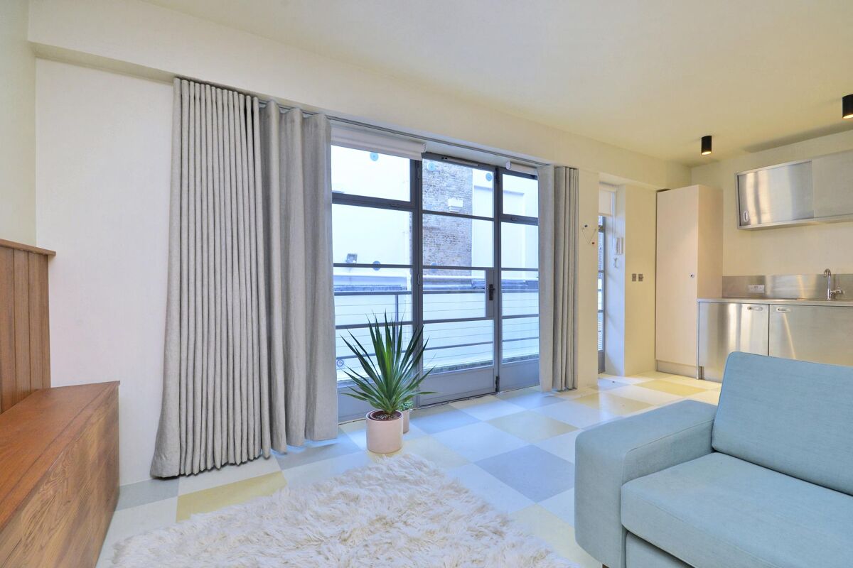 flat to rent in Ransomes Dock, Parkgate Road, Battersea, London, SW11 BAQ012183203 Knight Frank