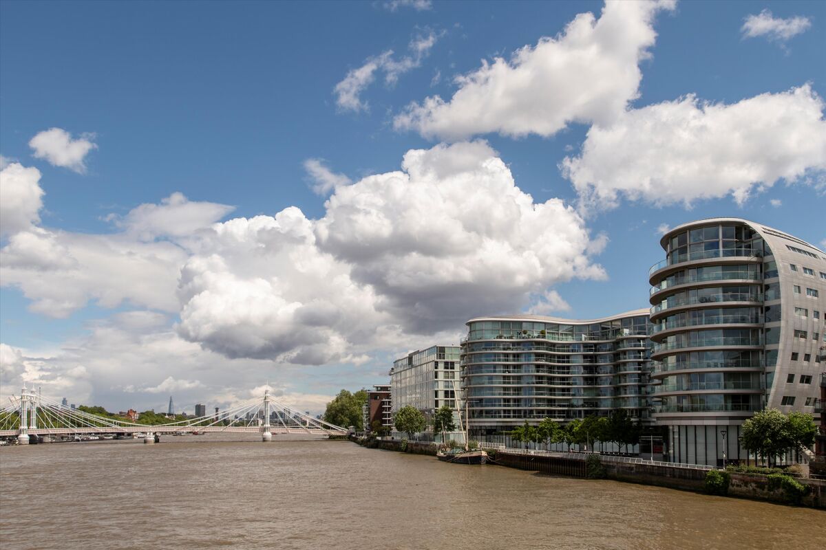flat to rent in Albion Riverside Building, Hester Road, London, SW11