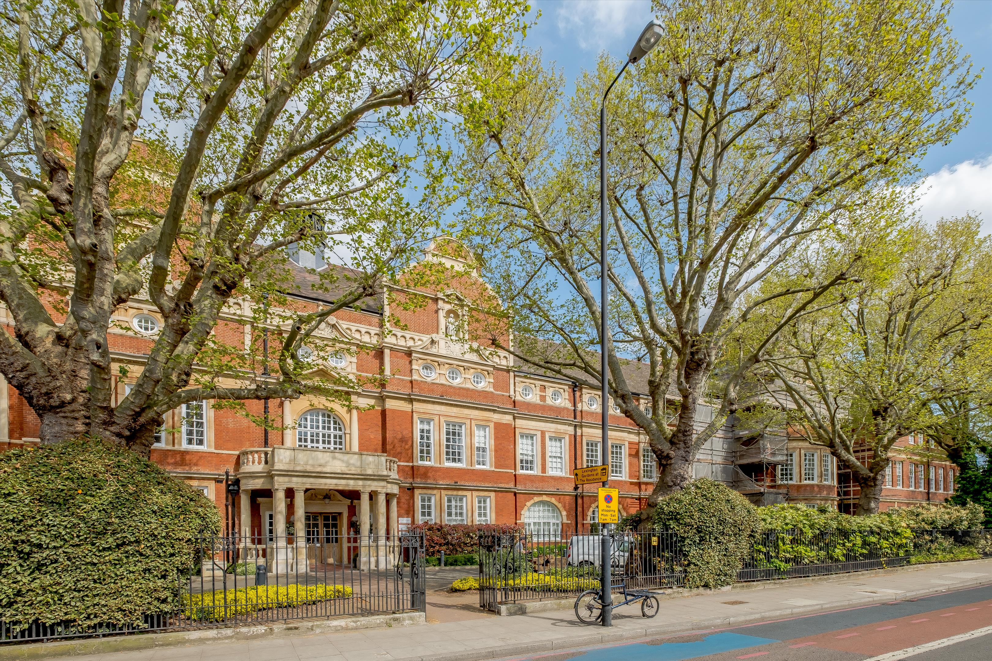 Flat To Rent In Mountford Mansions, 100 Battersea Park Road, London ...