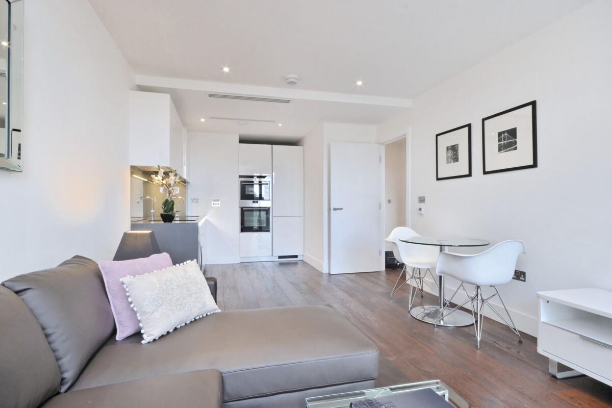flat to rent in Ingrebourne Apartments, Fulham Riverside, Central