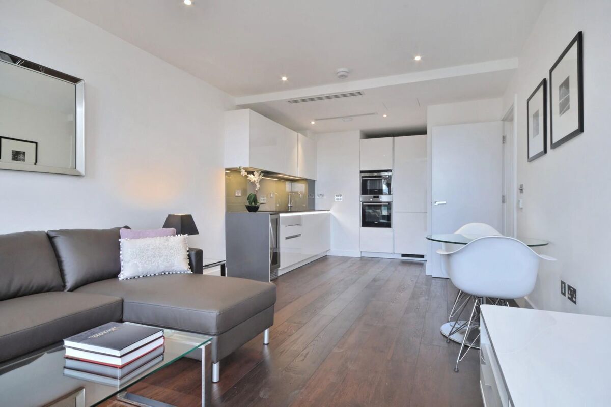 flat to rent in Ingrebourne Apartments, Fulham Riverside, Central