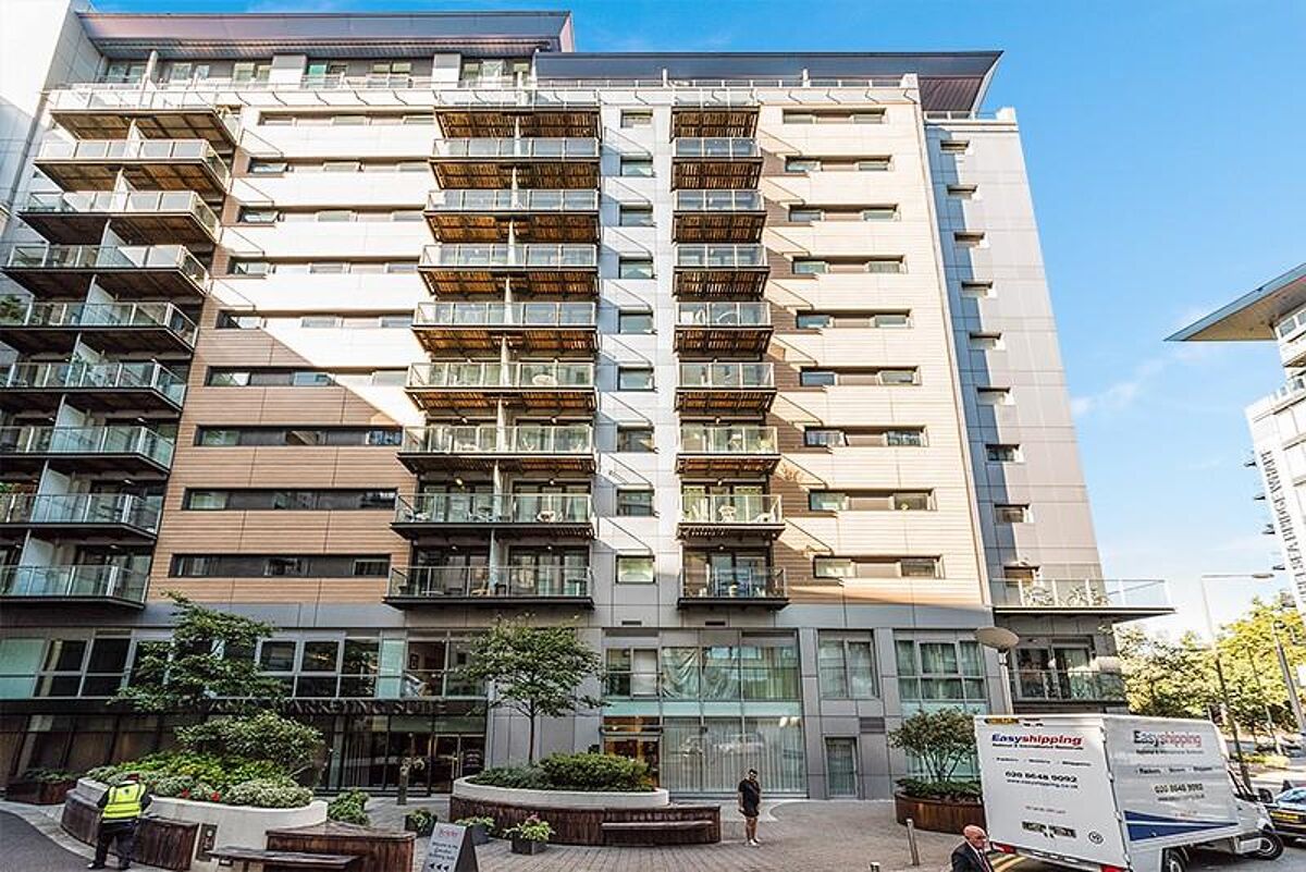 flat to rent in Lanson Building, Chelsea Bridge Wharf, Battersea, SW11