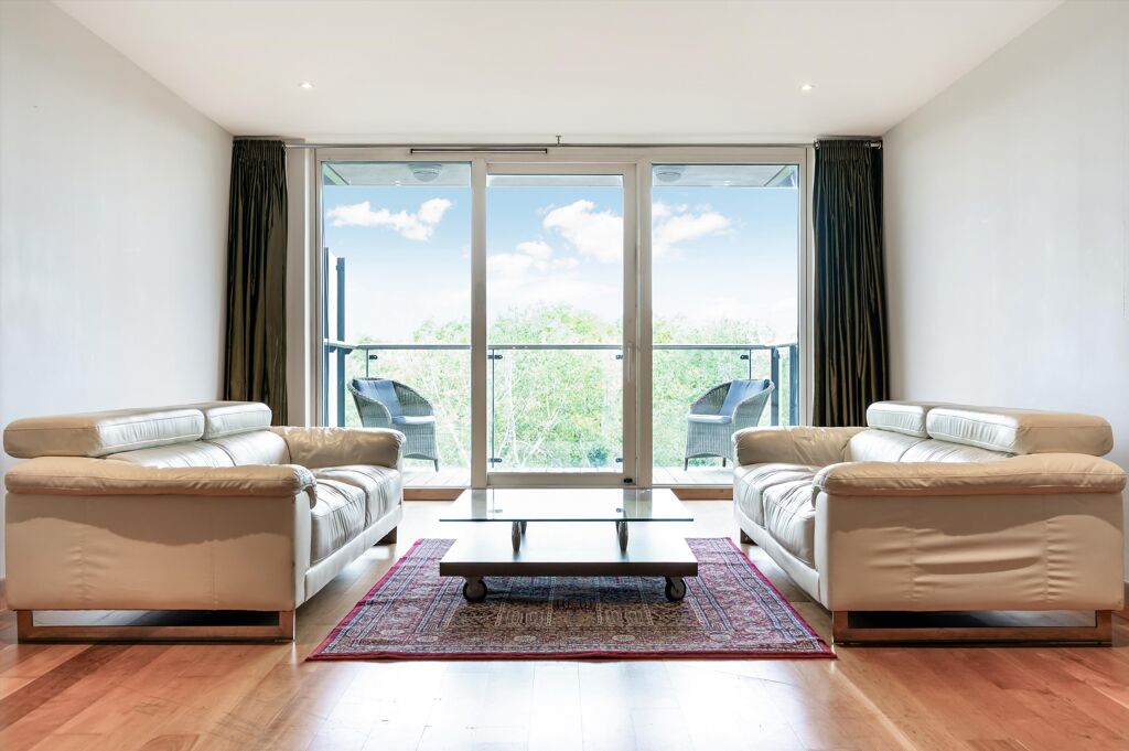 Image of The Bridge, Queenstown Road, Battersea, SW8 SW11