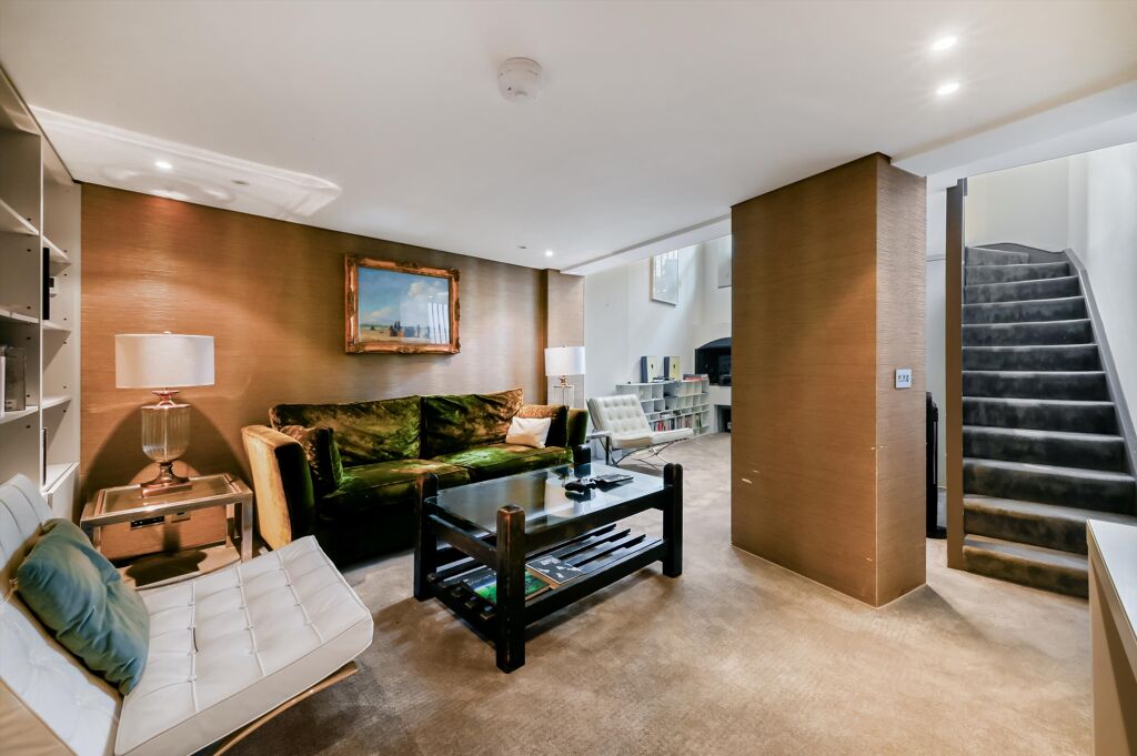 Image of Battersea Square, London SW11