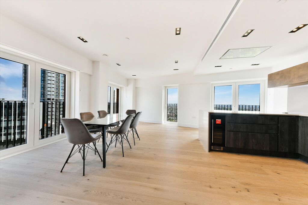 Image of Keybridge Tower, Vauxhall, SW8