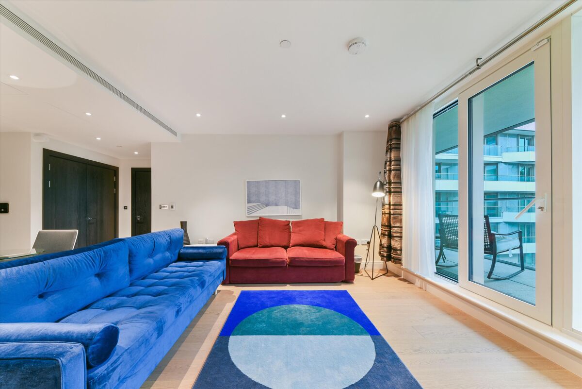 flat to rent in Camellia House, Queenstown Road, Battersea, London