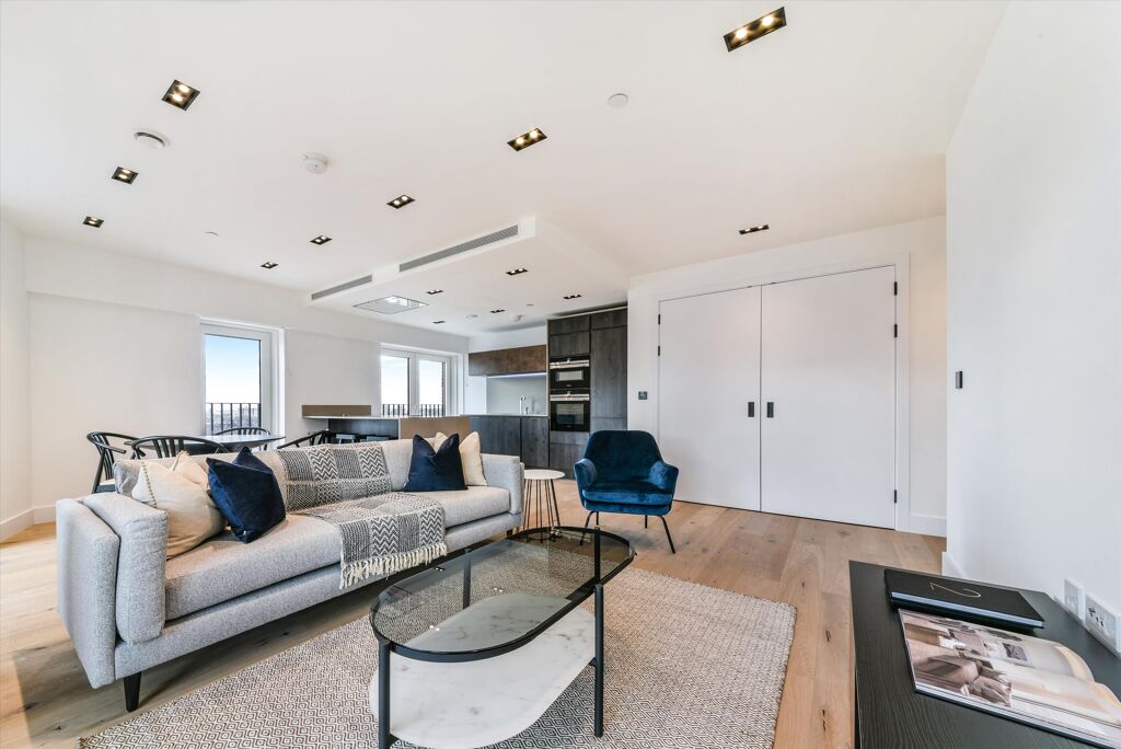 Image of Keybridge Tower, Exchange Gardens, Vauxhall, London, SW8