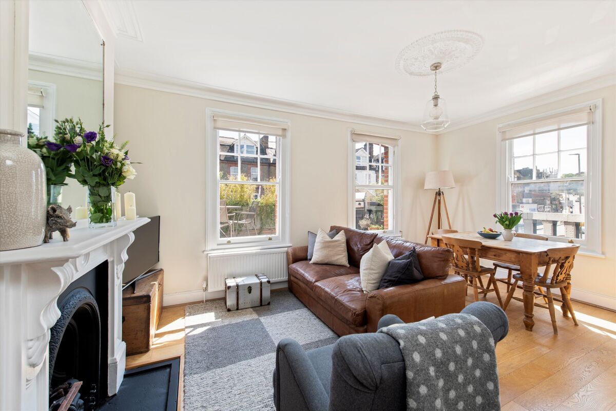 flat for sale in Queenstown Road, London, SW8 BAT012017975 Knight Frank