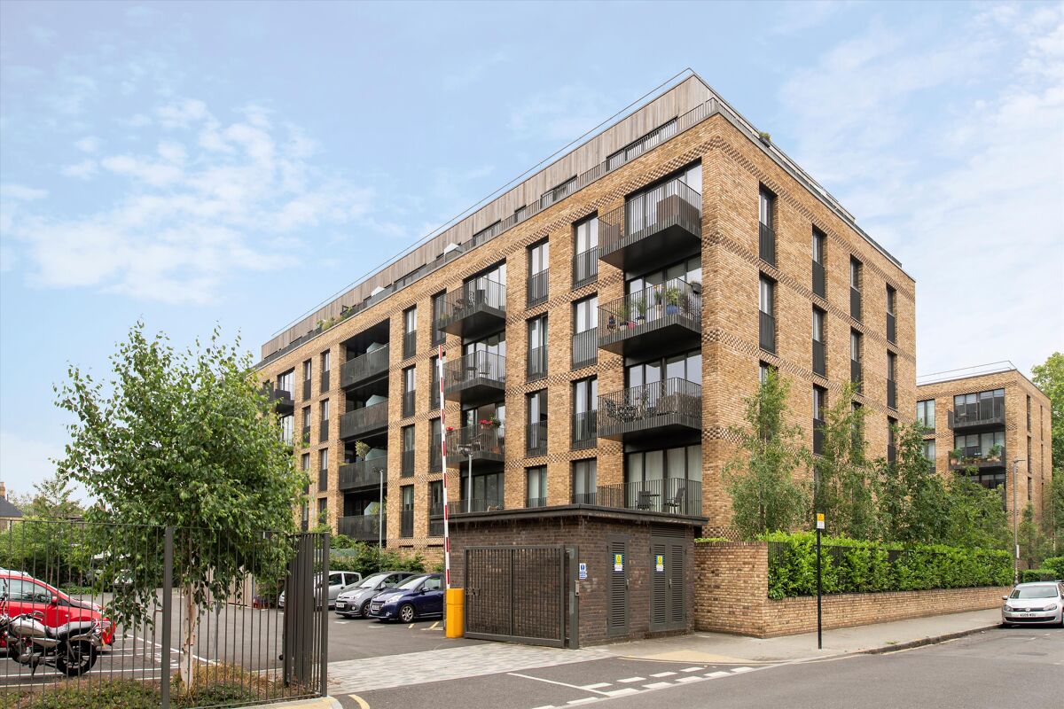 flat for sale in Cobalt Place, London, SW11 BAT012023215 Knight Frank
