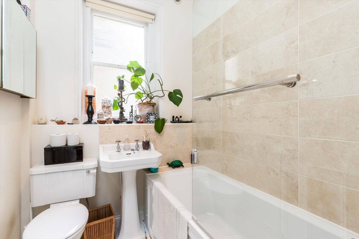 flat for sale in York Mansions, Prince Of Wales Drive, Battersea