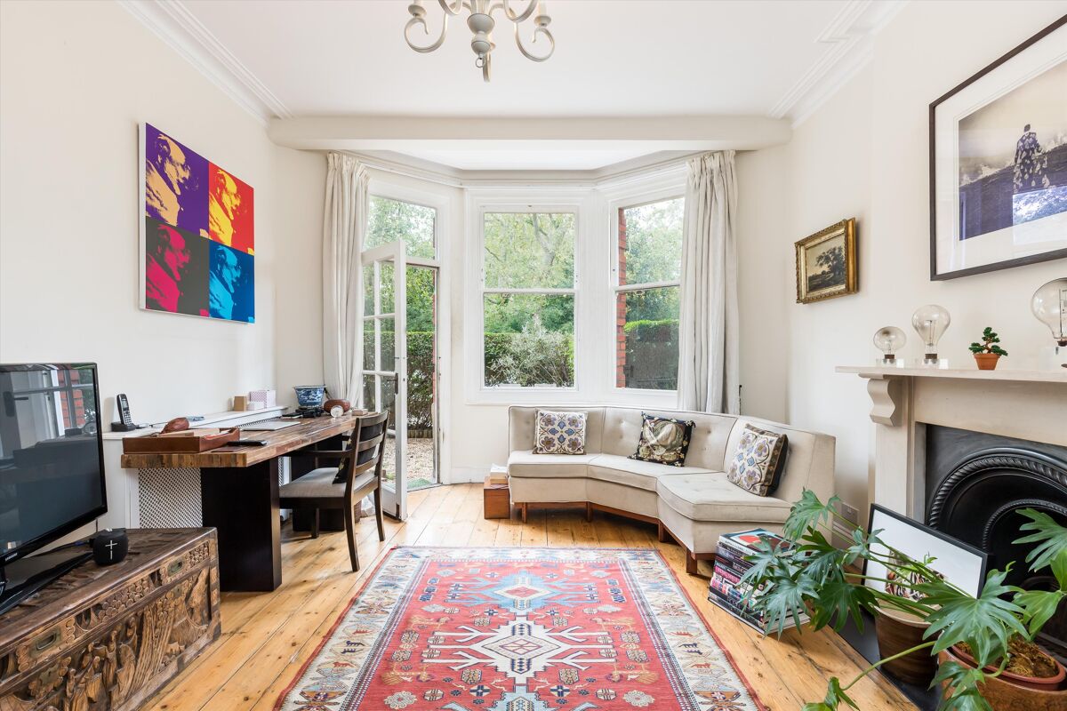 flat for sale in York Mansions, Prince Of Wales Drive, Battersea