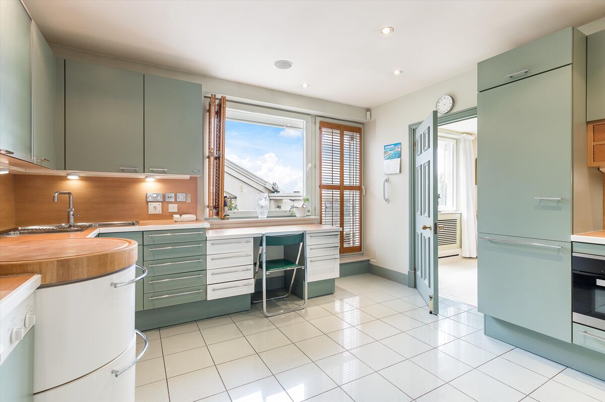 flat for sale in Admiral Court, Admiral Square, London, SW10