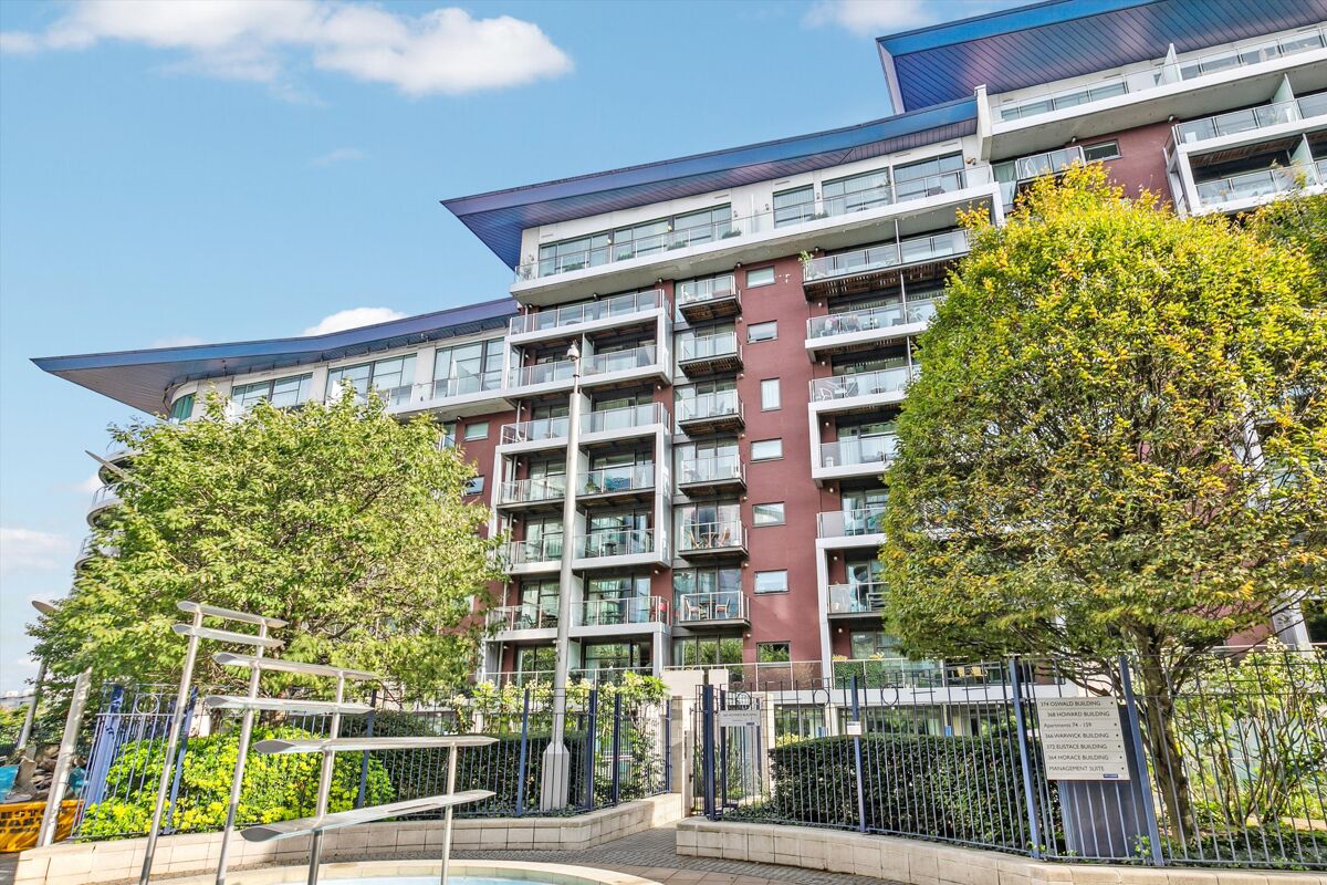 flat for sale in Queenstown Road, London, SW11 BAT012090674 Knight