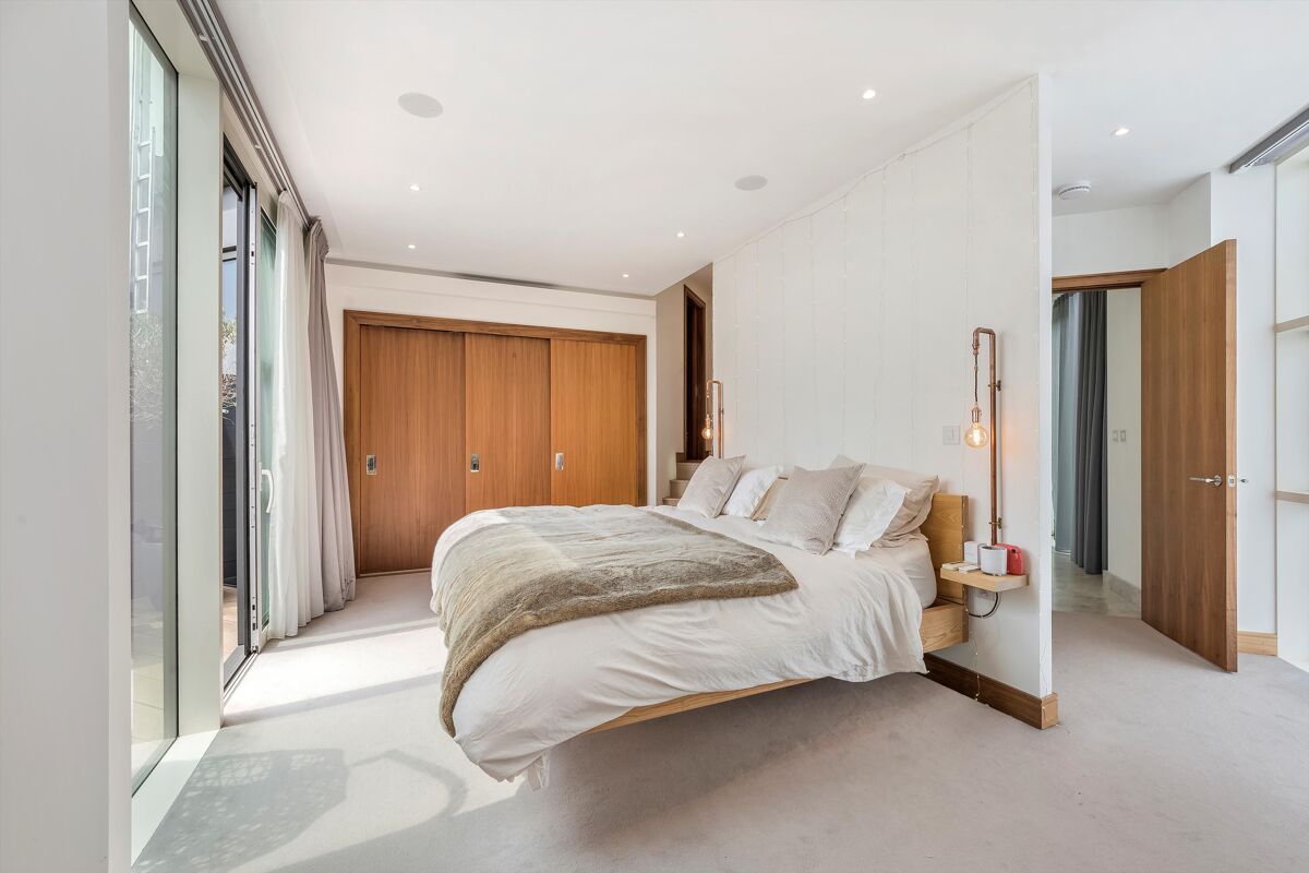 penthouse for sale in Juniper Drive, London, SW18. - BAT012119993 ...