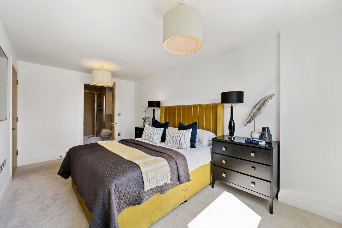 flat for sale in Oyster Wharf, 18 Lombard Road, Battersea, London, SW11