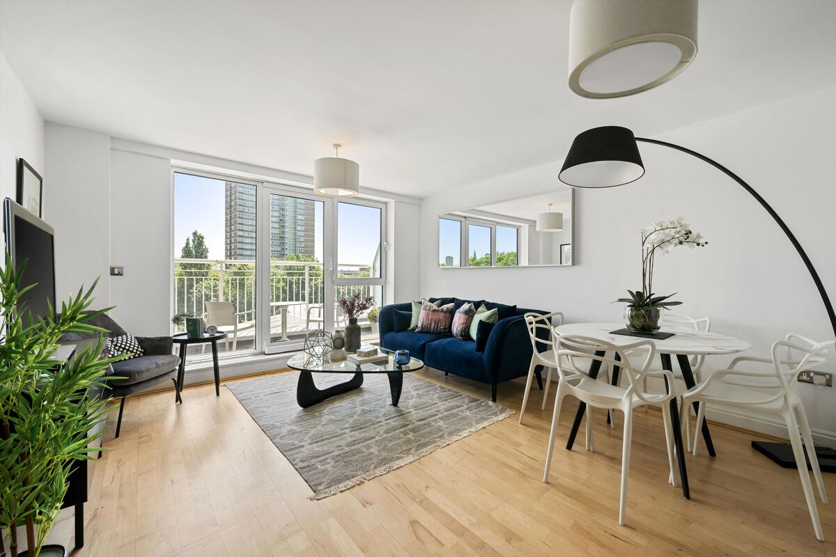 flat for sale in Oyster Wharf, 18 Lombard Road, Battersea, London, SW11