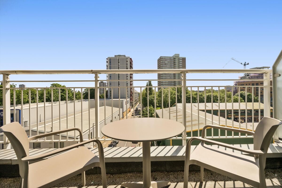 flat for sale in Oyster Wharf, 18 Lombard Road, Battersea, London, SW11