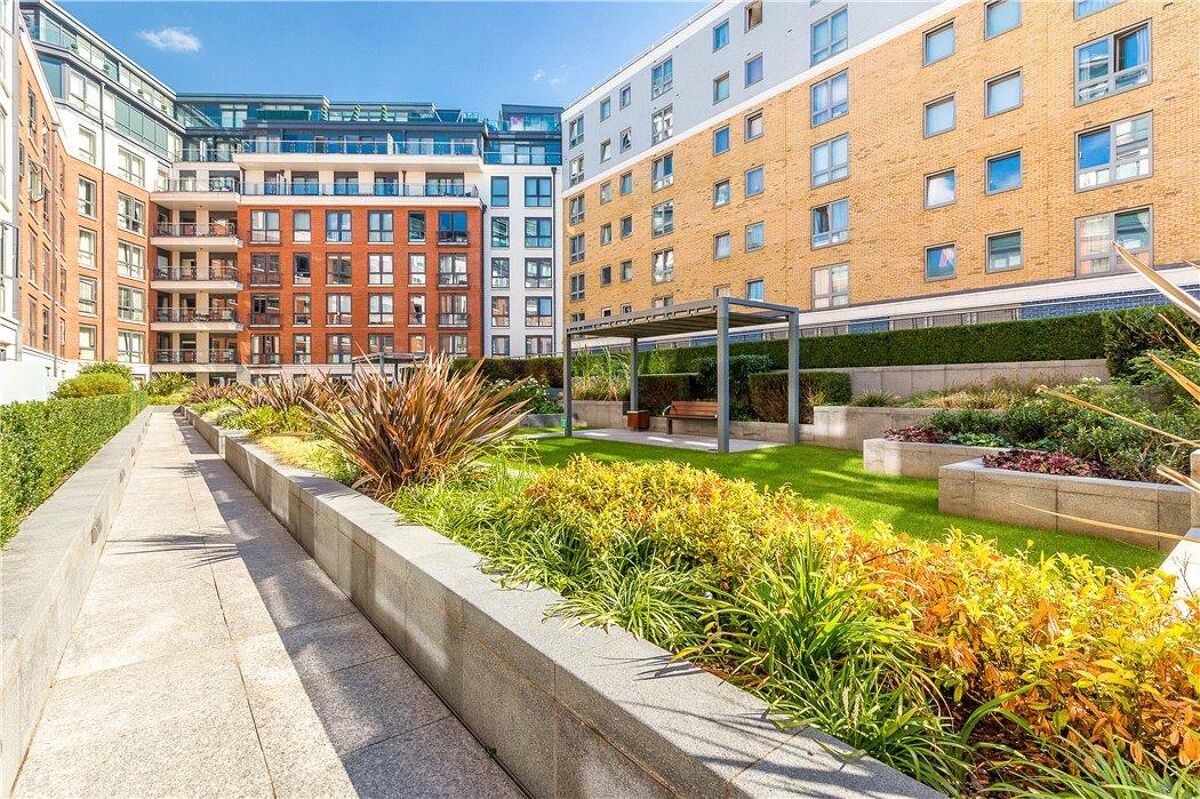 2 bedroom apartment for sale in Park Street, London, SW6 Knight Frank