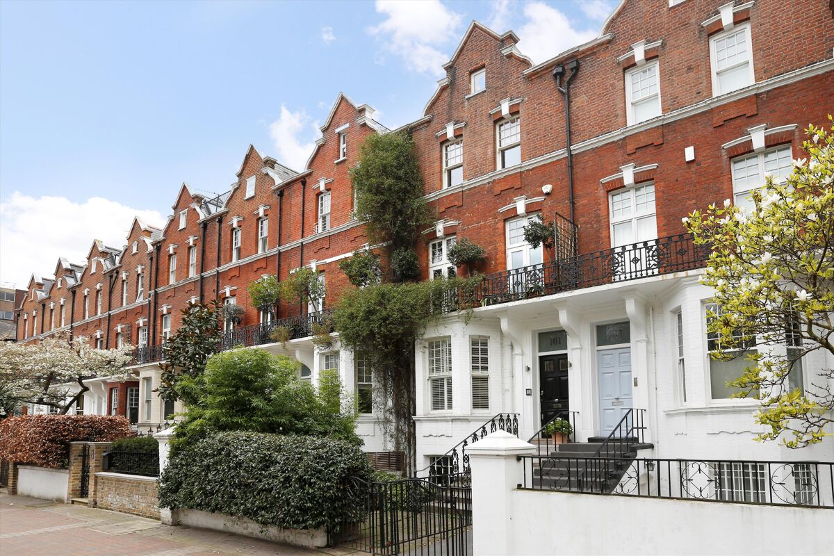 flat for sale in Albert Bridge Road, London, SW11 BAT012143503