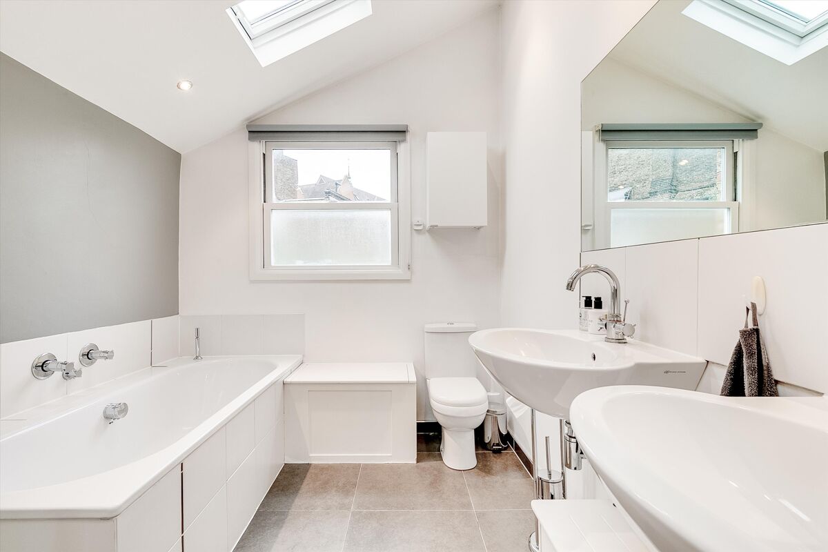 house for sale in Elsley Road, London, SW11 BAT012144198 Knight Frank