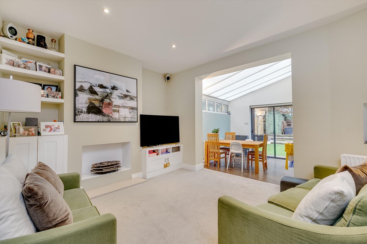 house for sale in Elsley Road, London, SW11 BAT012144198 Knight Frank