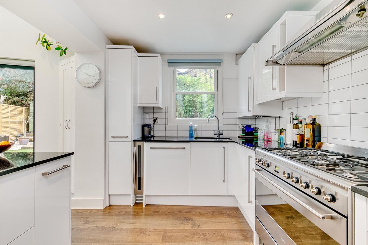 house for sale in Elsley Road, London, SW11 BAT012144198 Knight Frank