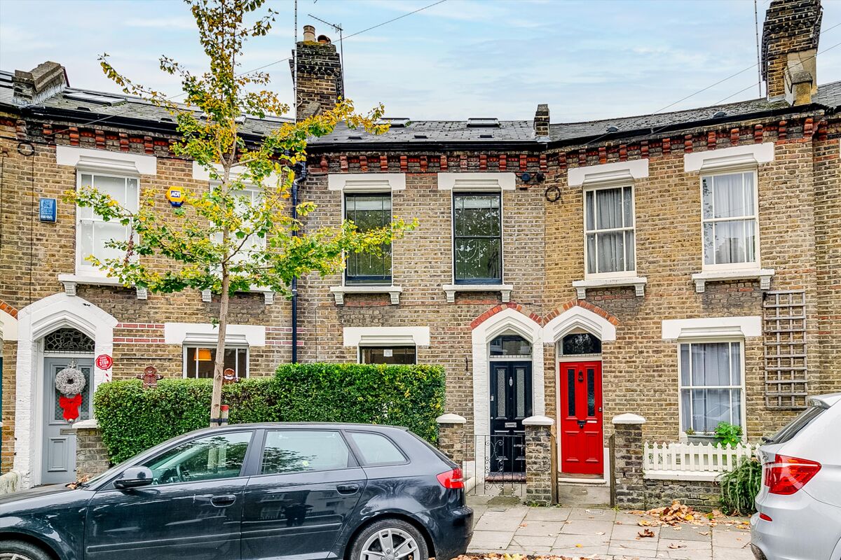 house for sale in Elsley Road, London, SW11 BAT012144198 Knight Frank