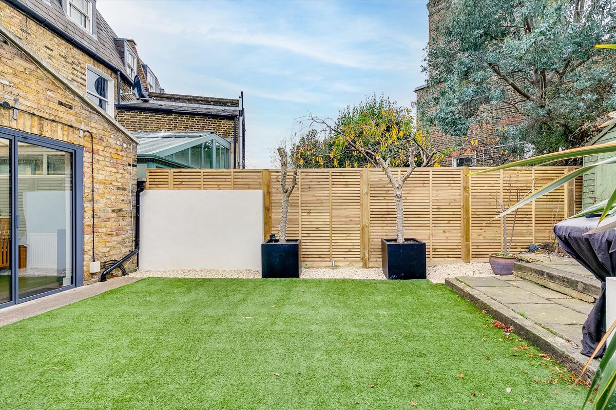 house for sale in Elsley Road, London, SW11 BAT012144198 Knight Frank