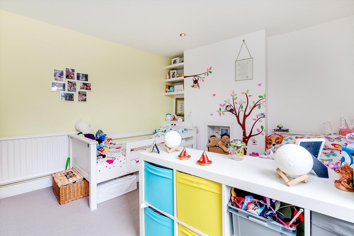 house for sale in Elsley Road, London, SW11 BAT012144198 Knight Frank